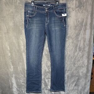 Wallflower Juniors Dark Blue Straight Leg Jeans. Size 17 Long